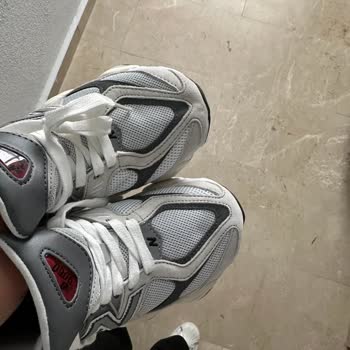 Kremlin Outlet Defolu Ürün Önü Kırık