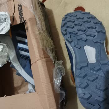 Lilasneakers.com Online Alışverişte Yaşanan Numara Problemi