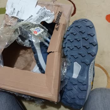 Lilasneakers.com Online Alışverişte Yaşanan Numara Problemi