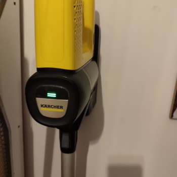 Karcher Dikey Süpürge Asla Süpürmüyor!