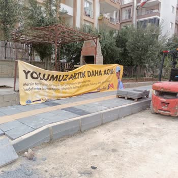 Mersin Büyükşehir Belediyesi Mersin Büyükşehir Belediyemizin Bize Yardımcı Olmasını Diliyorum