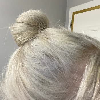 Salon Sacha (Pendik) Açma Boyama Saçları Grı Oldu Yandı Koptu