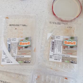 Banvit Tavuk Döner Çok Ağır Kokuyor. Yemeye Bile Cesaret Edemedik.