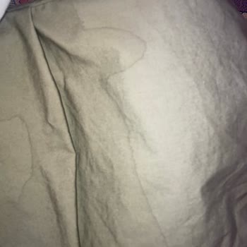 Yeni Pantolonum Yumoş Sprey Lekesiyle Mahvoldu!