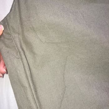 Yeni Pantolonum Yumoş Sprey Lekesiyle Mahvoldu!