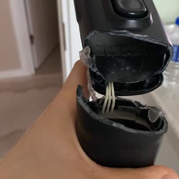 PHILIPS Ev Aletleri Philips XC7043/01 Dikey Süpürge Sorunu
