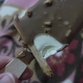 BİM Adora Mini Bademli Dondurma