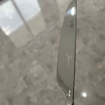 Jumbo Kaşık Takımında İlk Yıkamada Geçmeyen Siyah Lekeler Oluştu