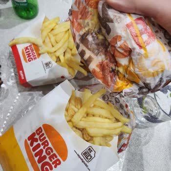 Burger King Hamburgerleri Ve Patatesleri Ezilmiş Halde Teslim Edildi.