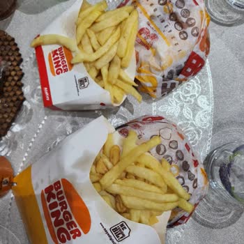 Burger King Hamburgerleri Ve Patatesleri Ezilmiş Halde Teslim Edildi.