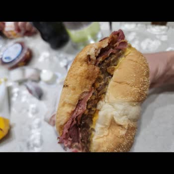 Burger King Hamburgerleri Ve Patatesleri Ezilmiş Halde Teslim Edildi.