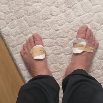Tergan Deri Rahatlık Vaadiyle Alınan Terliğin Yarattığı Hayal Kırıklığı
