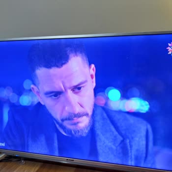 Arçelik A49l 8752 5S Görüntü Kalitesizliği. Üretim Hatalı Paneller.