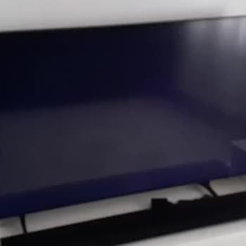 Samsung Ekran Gitti Flash Tutunca Görünüyor.