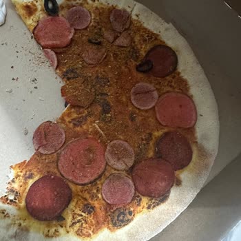 Domino's'un 5 Sucuklu Pizzası