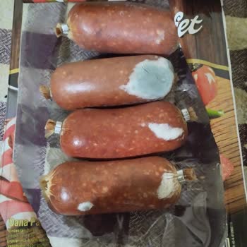 Namet Parmak Sucuk Paketten Küflü Çıktı.
