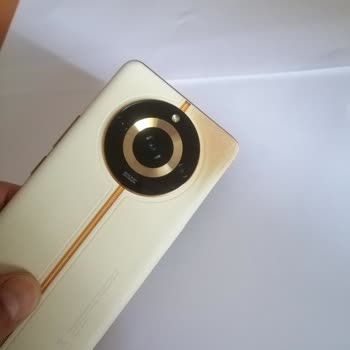 Realme 11 Pro+ Arka Kapak Deformasyonu