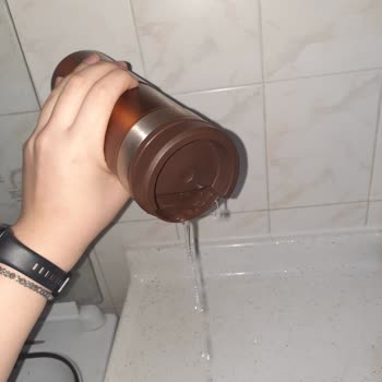 Kutupayısı Kutup Ayısı Stanley Termos Su Kaçırıyor.