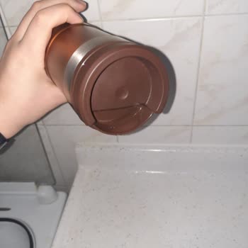 Kutupayısı Kutup Ayısı Stanley Termos Su Kaçırıyor.