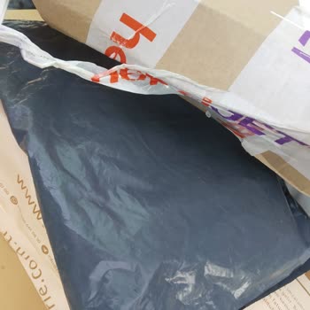 Hepsijet Kargomu Açık Ve Hasarlı Teslim Etti