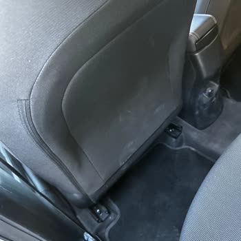 Tekkar Otomotiv Tek Kar Servis Temizlikle İlgilenmiyor