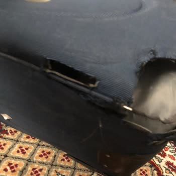 AJet (Anadolu Jet) Paramparça Olmuş Büyük Boy Bagaj