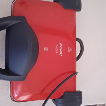 Arzum Tost Makinesi Sigorta Attırıyor