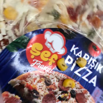 Şok Marketler Dondurulmuş Pizzada Böcek Şoku!