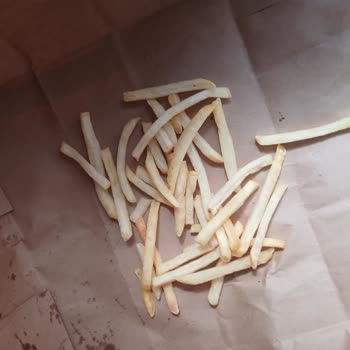 Saloon Burger Hamburger Siparişinde Beklenen Lezzet Yok