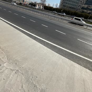 İBB - İstanbul Büyükşehir Belediyesi Tuzla Hürriyet Caddesi Durak Sorunu