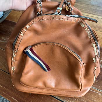 Derimod Çantanın Kalite Sorunu Ve Markanın İlgisizliği