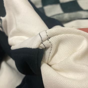 Tommy Hilfiger  Etiketi Yırtık, Özensiz Ambalajlı, Kusurlu Ürün Gönderiyor!