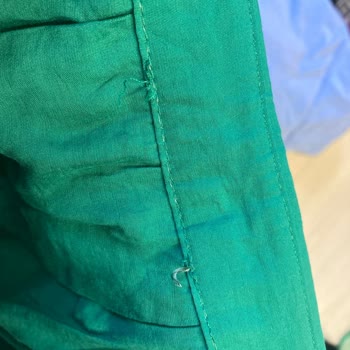 Gaus Adlı Instagram Hesabı Olan Butik