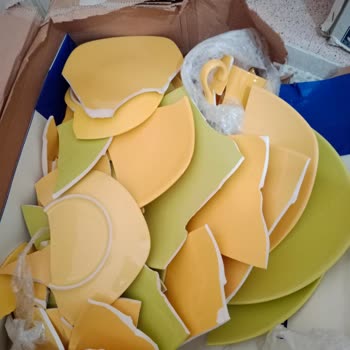 Dolap Yemek Takımı Kırık Geldi