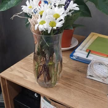 ÇiçekSepeti Çiçek Sepetinden Gönderilen Özensiz Eksik Hazırlanmış Çiçek