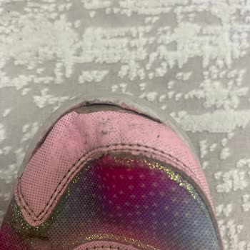 Skechers Garanti Kapsamındaki Ayakkabısının Arkasında Durmaması