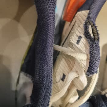 Nike Air Max Alpha Trainer 5, 6. Ayda Yırtıldı