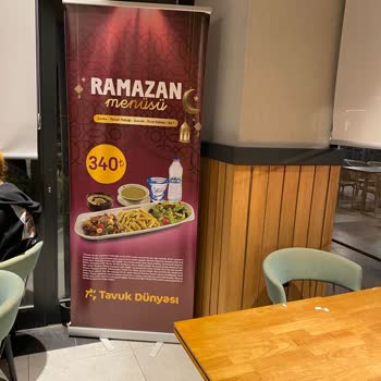 Tavuk Dünyası Kartal Kostas Yanı