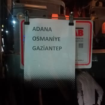 Kamil Koç Duran Bir Arabadan Daha Hızlı Ve Kaldırım Şoförü