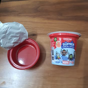 Danone Süprix Oyuncak Hediyeli Yoğurttan Oyuncak Çıkmaması