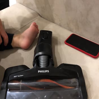 PHILIPS Ev Aletleri Philips XC7040-1 Dikey Süpürge