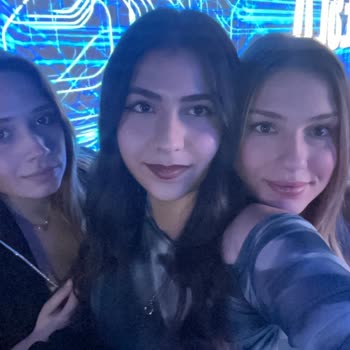 Dyson Airstrait Stok Yenilensin