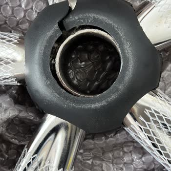 Decofis Kırık Tabure Gönderdiler