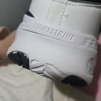 adidas Orjinalliğinden Şüphe Duyuyorum