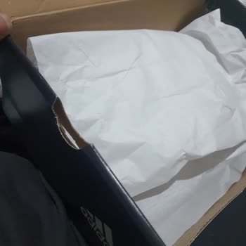 adidas Orjinalliğinden Şüphe Duyuyorum