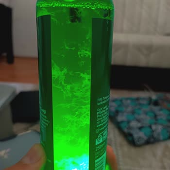 Procsin Sıvının İçinde Bir Şey Var