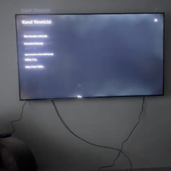 Axen 75 İnç Webos TV Renk Işıması Ve Fabrika Hatası