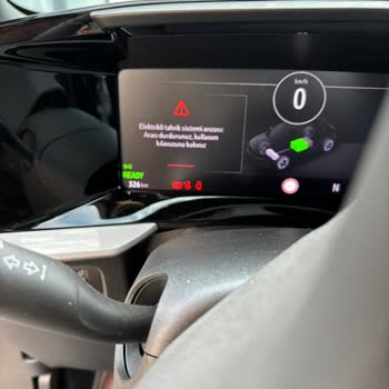 Opel Mokka E 4. Günde Kendini Kilitledi Yolda Bıraktı