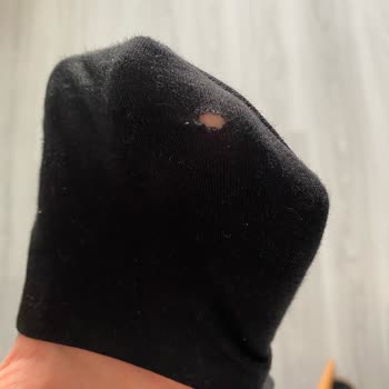 Suwen Premium Çorap Kalitesizliği 1 Giymede Delindi