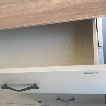 Bellona Çekmece Çok Az Açılıyor